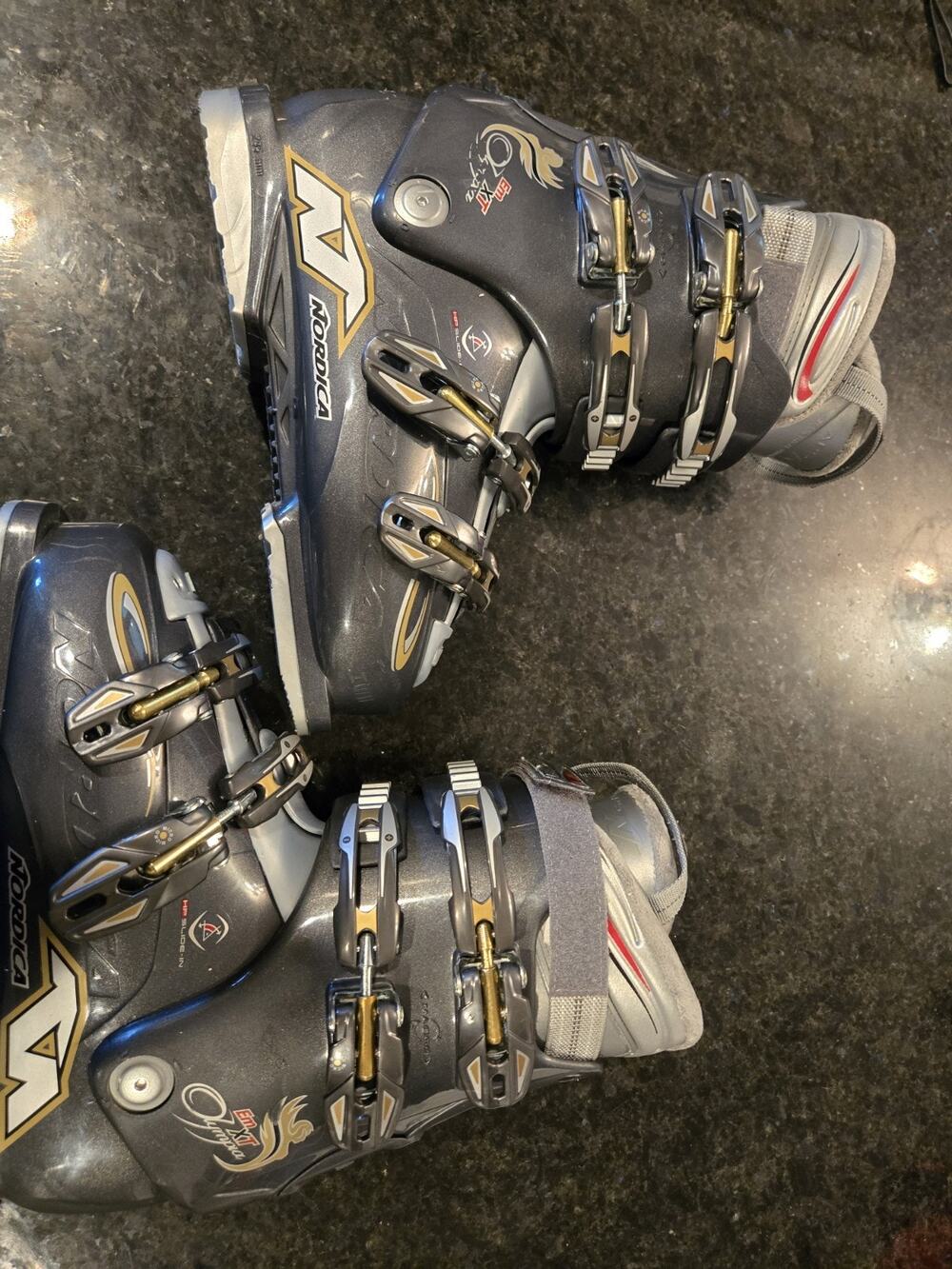 Nordica Olympia Em8 Alpine/downhill Ski Boots Mondopoint Womens 9.5